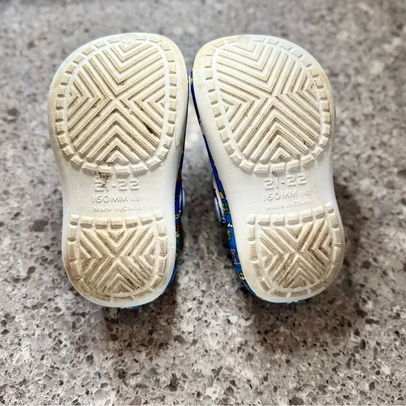 Nintendo Kids Clogs - Blue - Pre-Loved Size 5C/6C👟🎮 - Picture 7 of 10